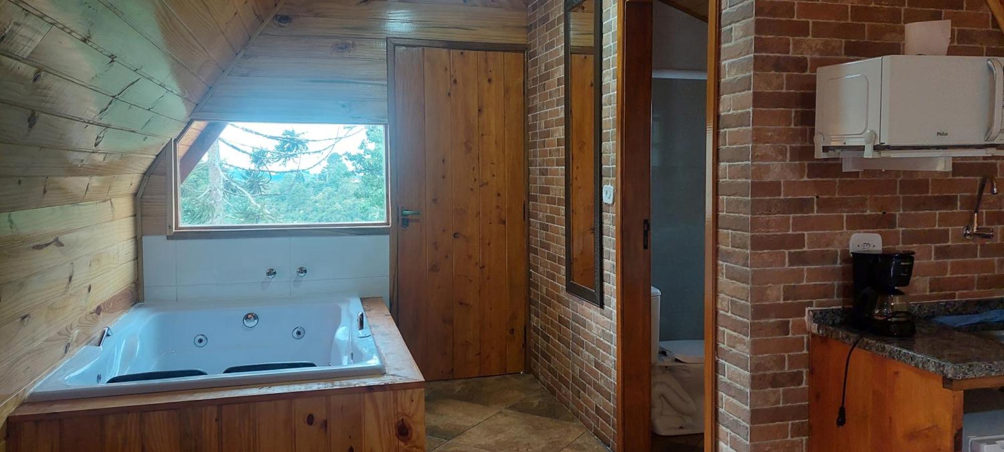 Hotel Chale Com Hidromassagem Da Vick Campos do Jordão Exterior foto